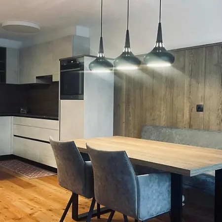 Appartments Raffele شقة